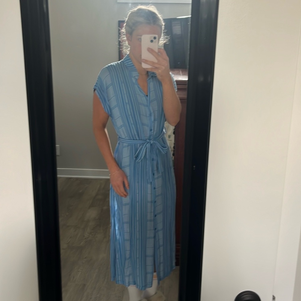 Women’s dress